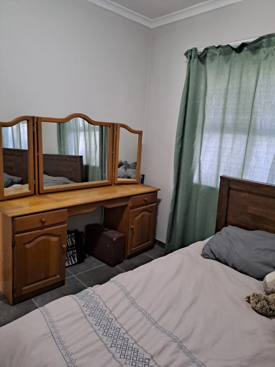 To Let 1 Bedroom Property for Rent in Mooiberge Western Cape